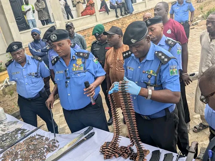 Kaduna Police Arrest Gun Runner With Arms At Zaria Motor Park